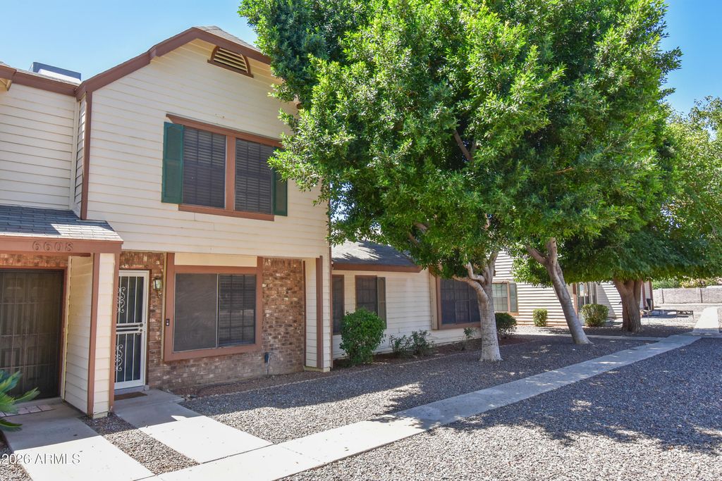 Photo of 6610 W Kingston Lane, Glendale, AZ 85306 (MLS # 7029087)