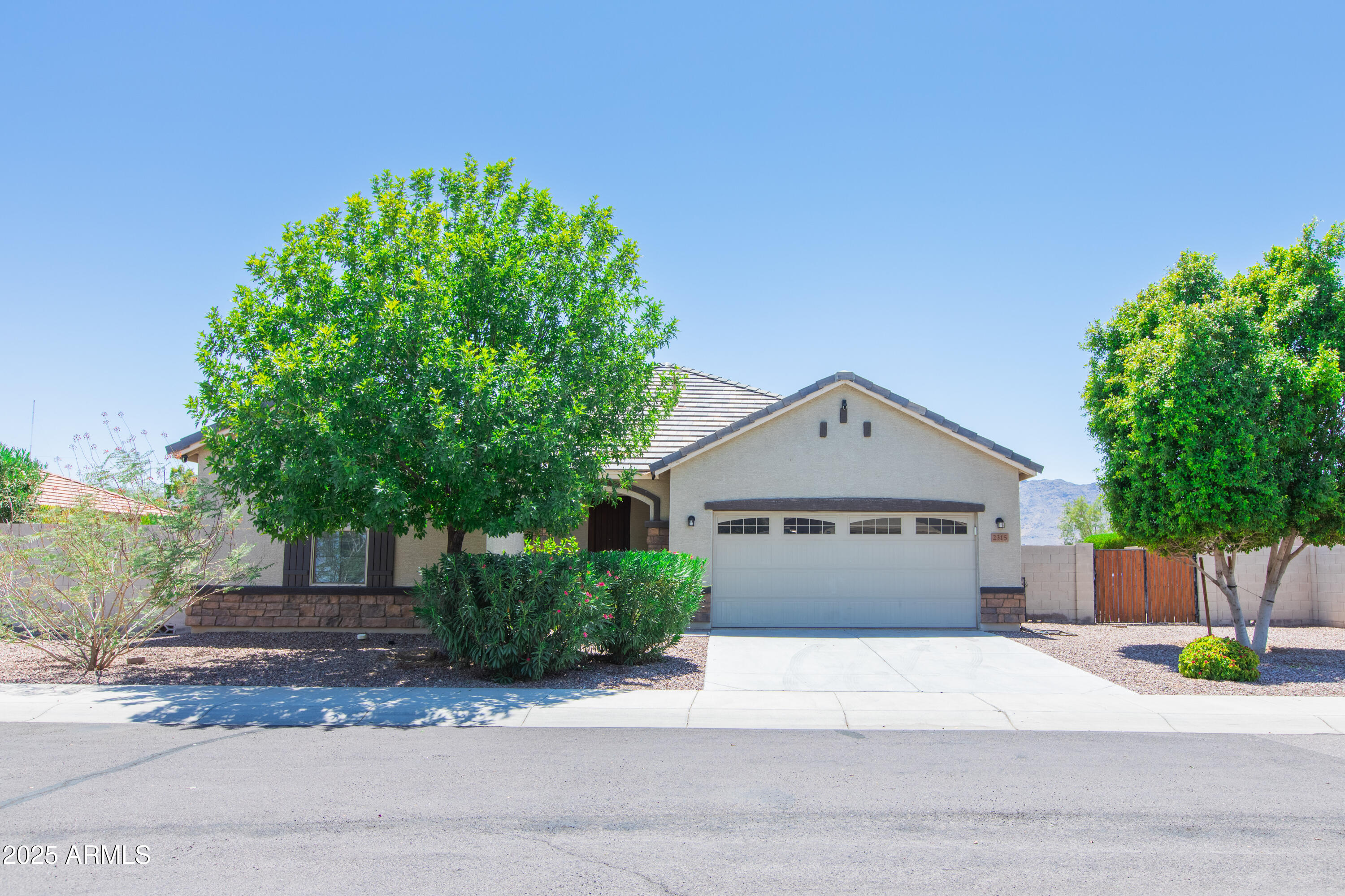 2315 W MAGDALENA Lane