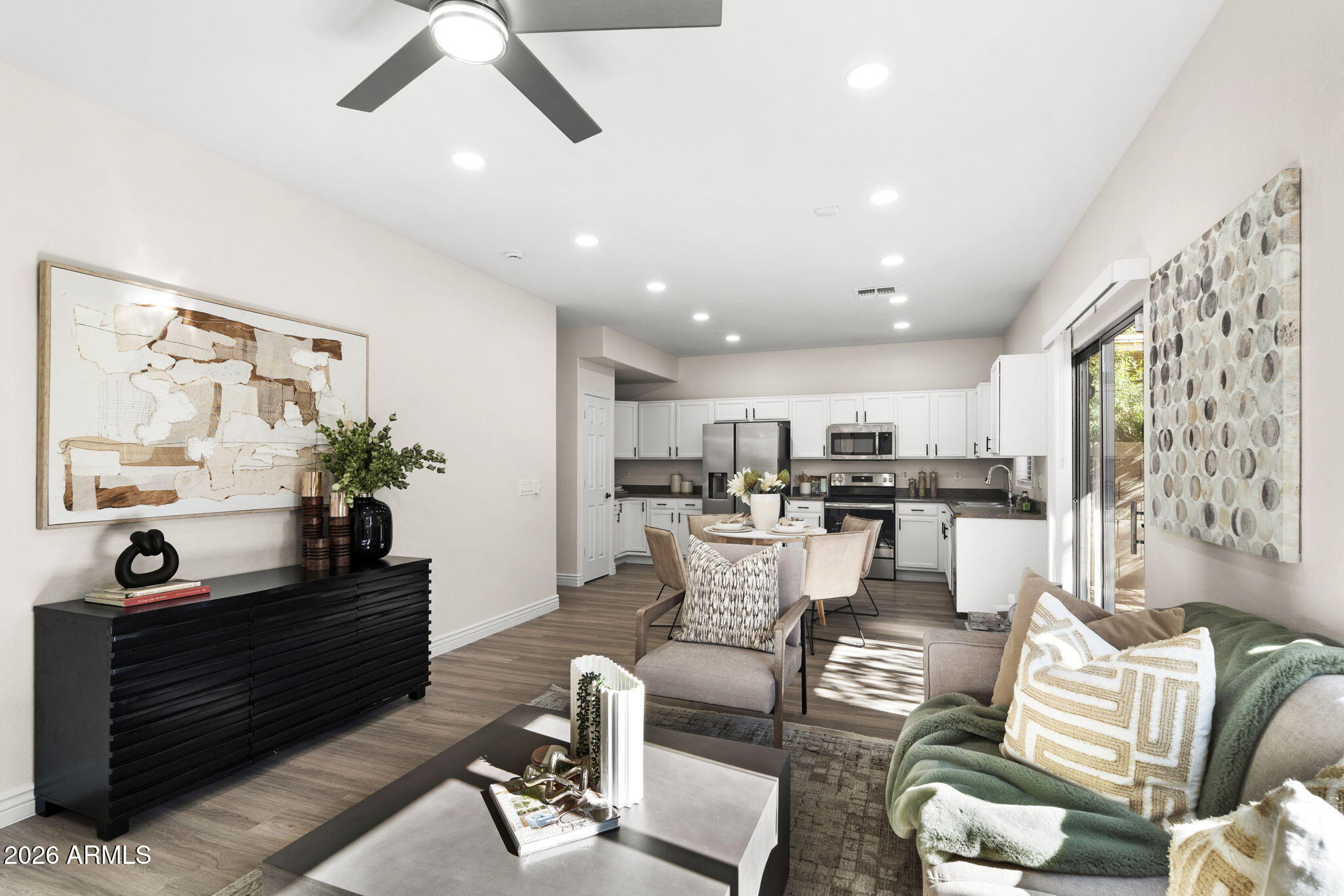 2723 E SCHILIRO Circle