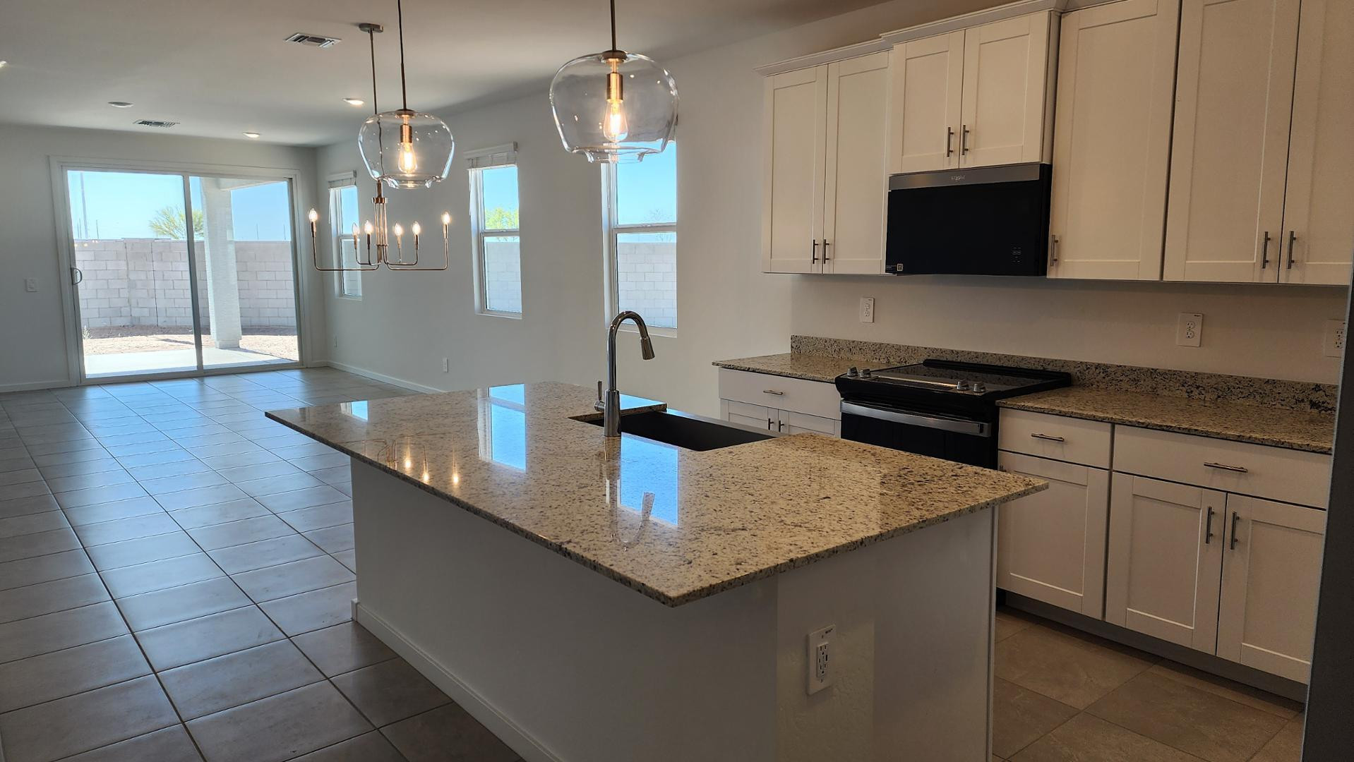 7615 E Cozy Cottage Lane