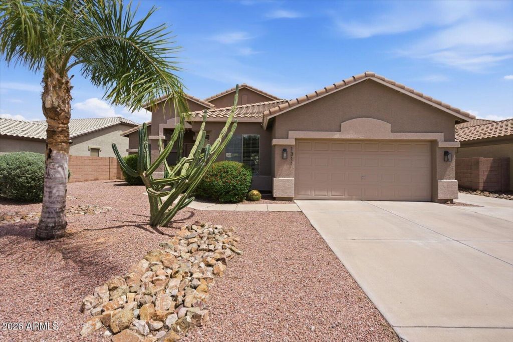 Photo of 1311 S Canyon Oaks Way, Chandler, AZ 85286 (MLS # 7017064)