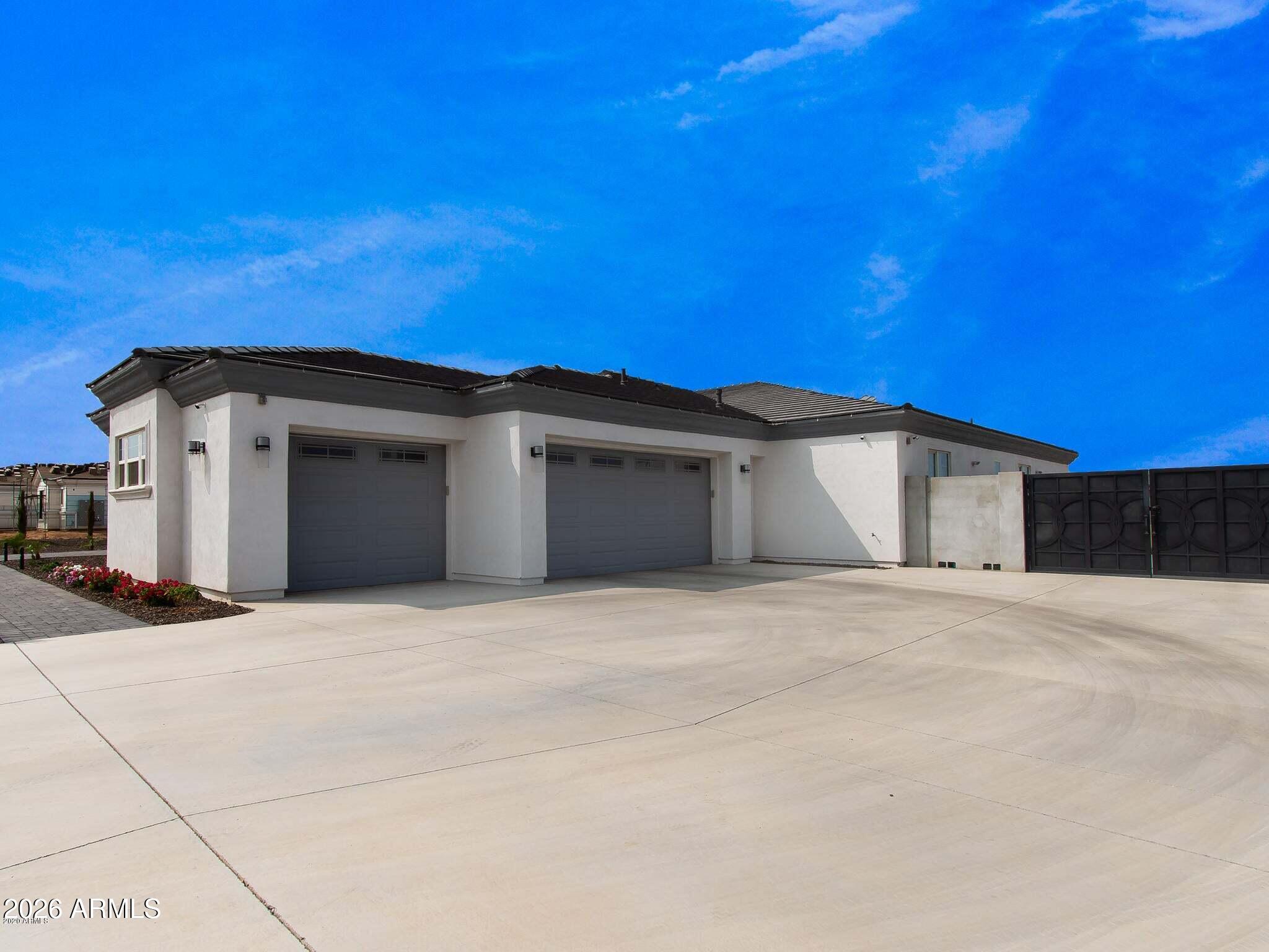 15904 W CINNABAR Court