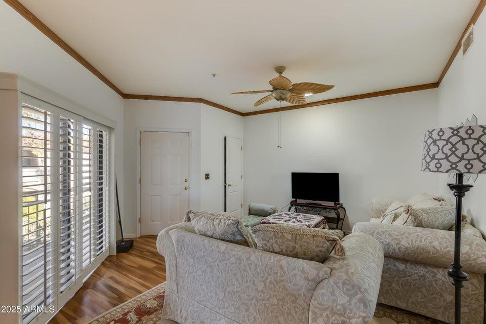 9151 W GREENWAY Road 252