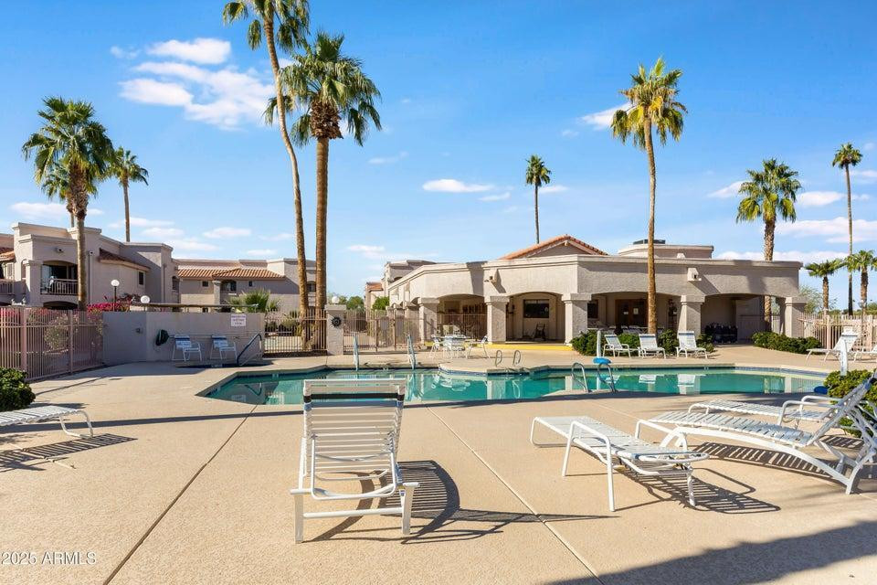 9151 W GREENWAY Road 252