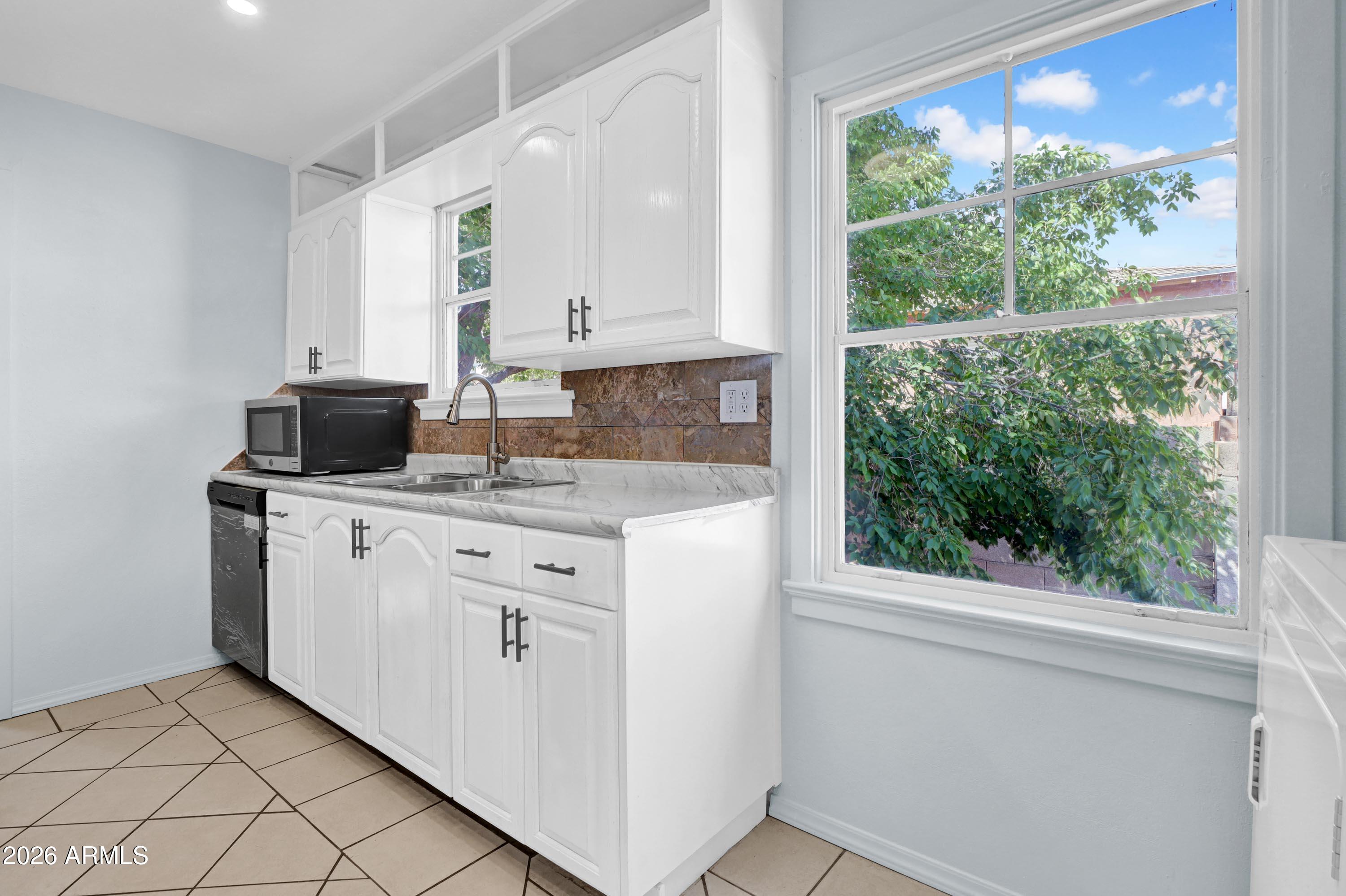 BRIGGS ADD BORNITE - Residential
