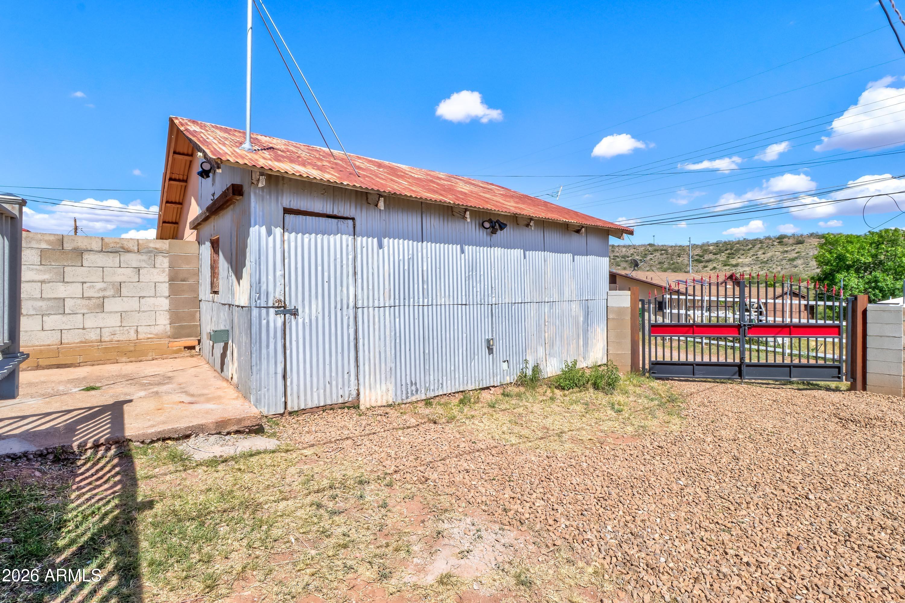 BRIGGS ADD BORNITE - Residential