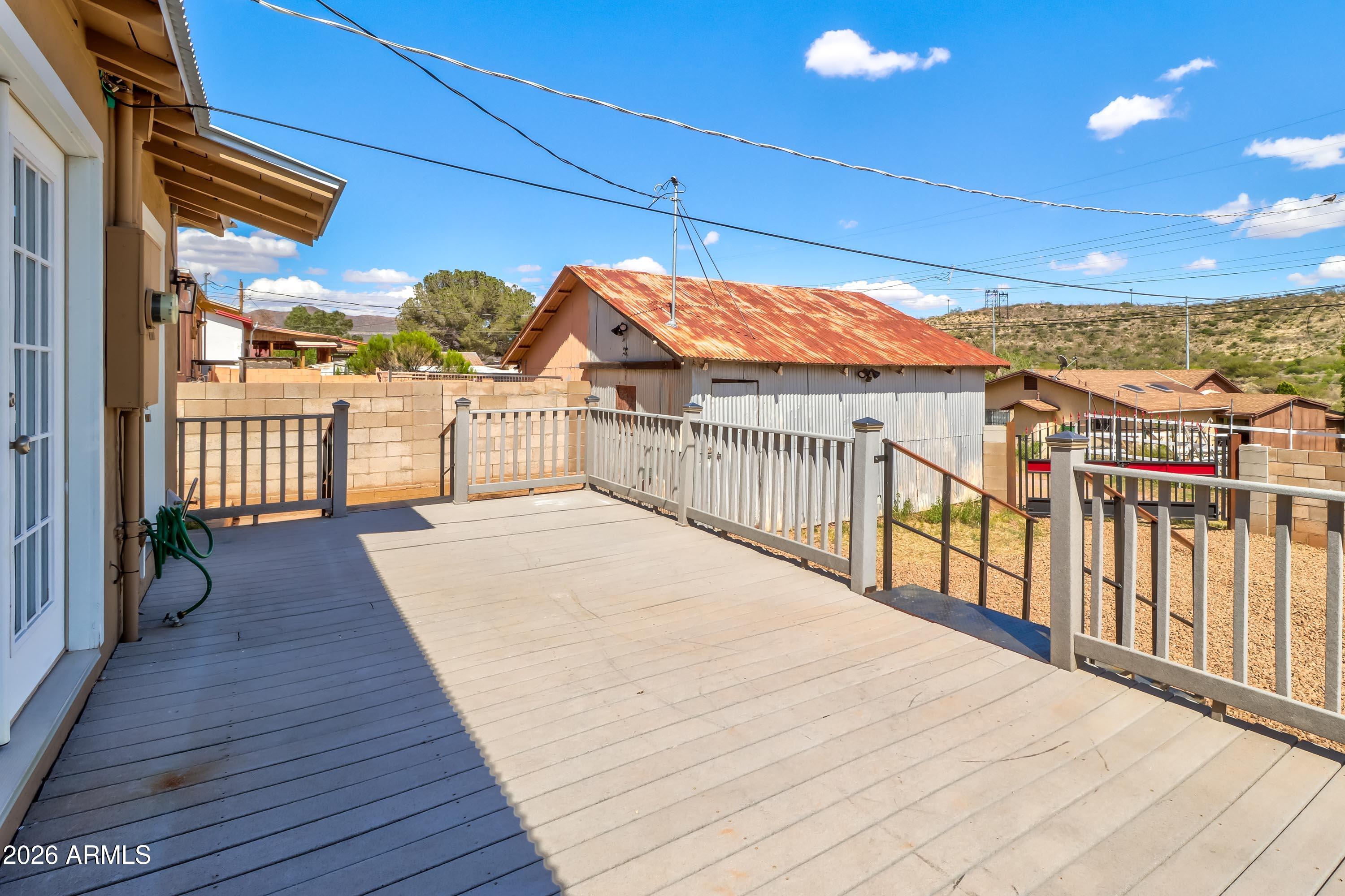 BRIGGS ADD BORNITE - Residential
