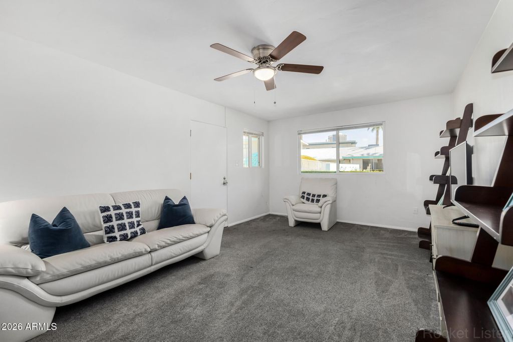 Photo of 420 W Earll Drive #1, Phoenix, AZ 85013 (MLS # 7000612)