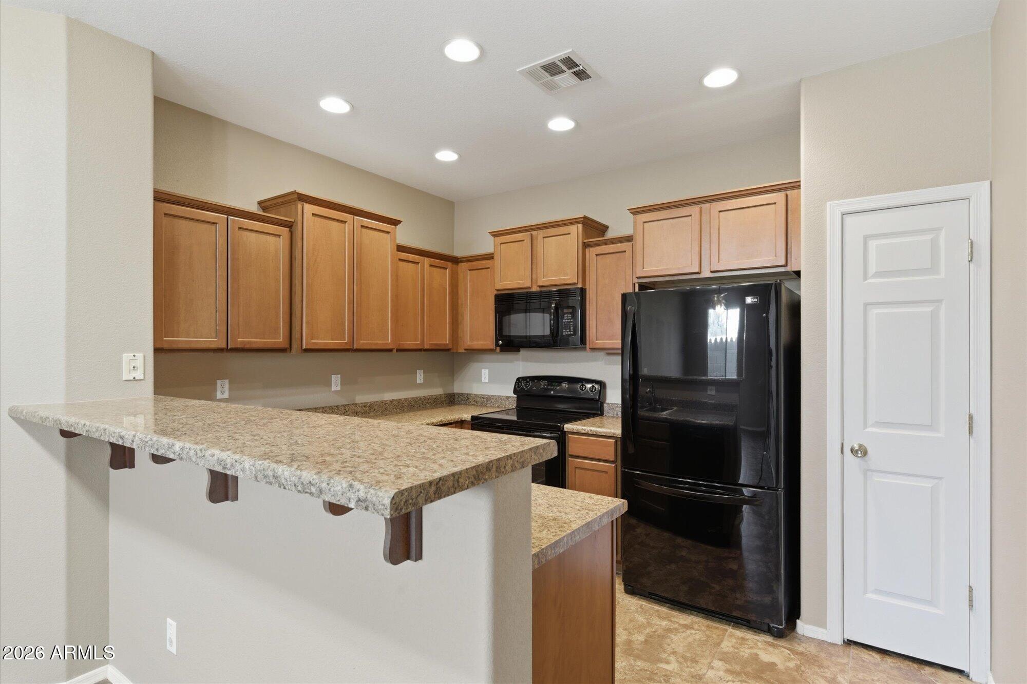 2463 W KRISTINA Avenue