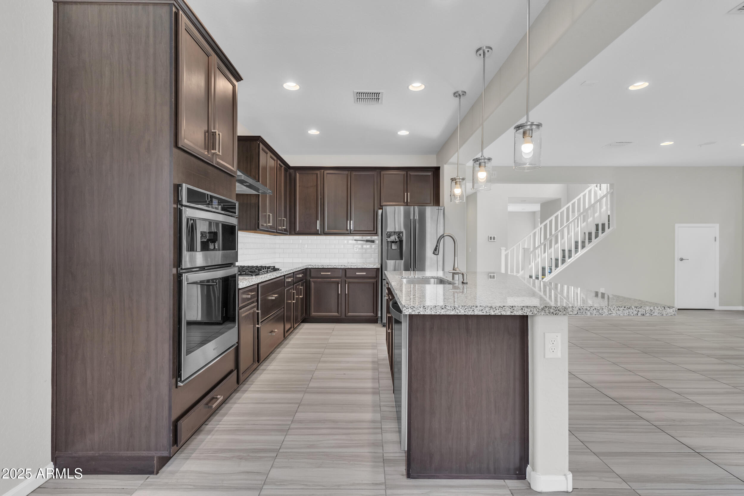 250 E WISTERIA Drive