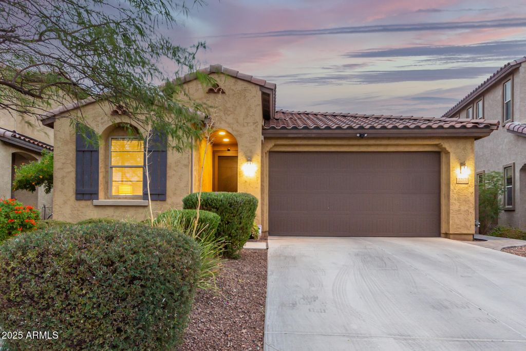 Photo of 22173 N 101st Drive, Peoria, AZ 85383 (MLS # 6922633)