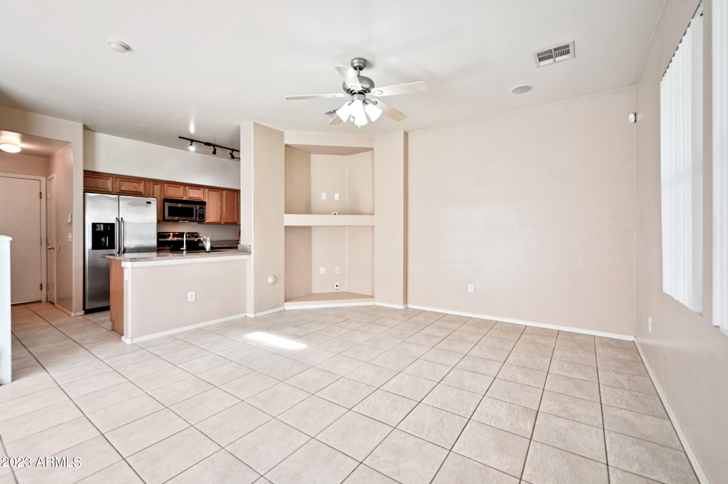 1559 S Longspur Lane