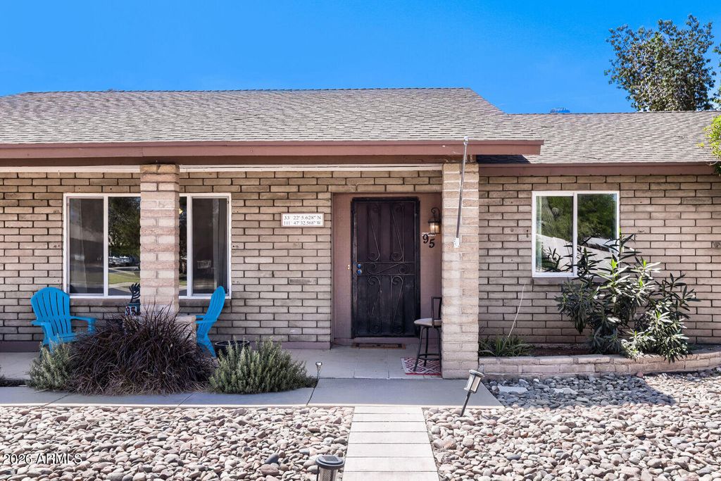Photo of 95 W San Remo Street, Gilbert, AZ 85233 (MLS # 7021211)