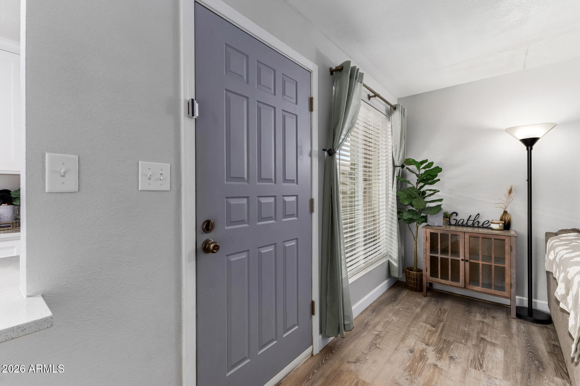 409 W BLACKHAWK Drive 5