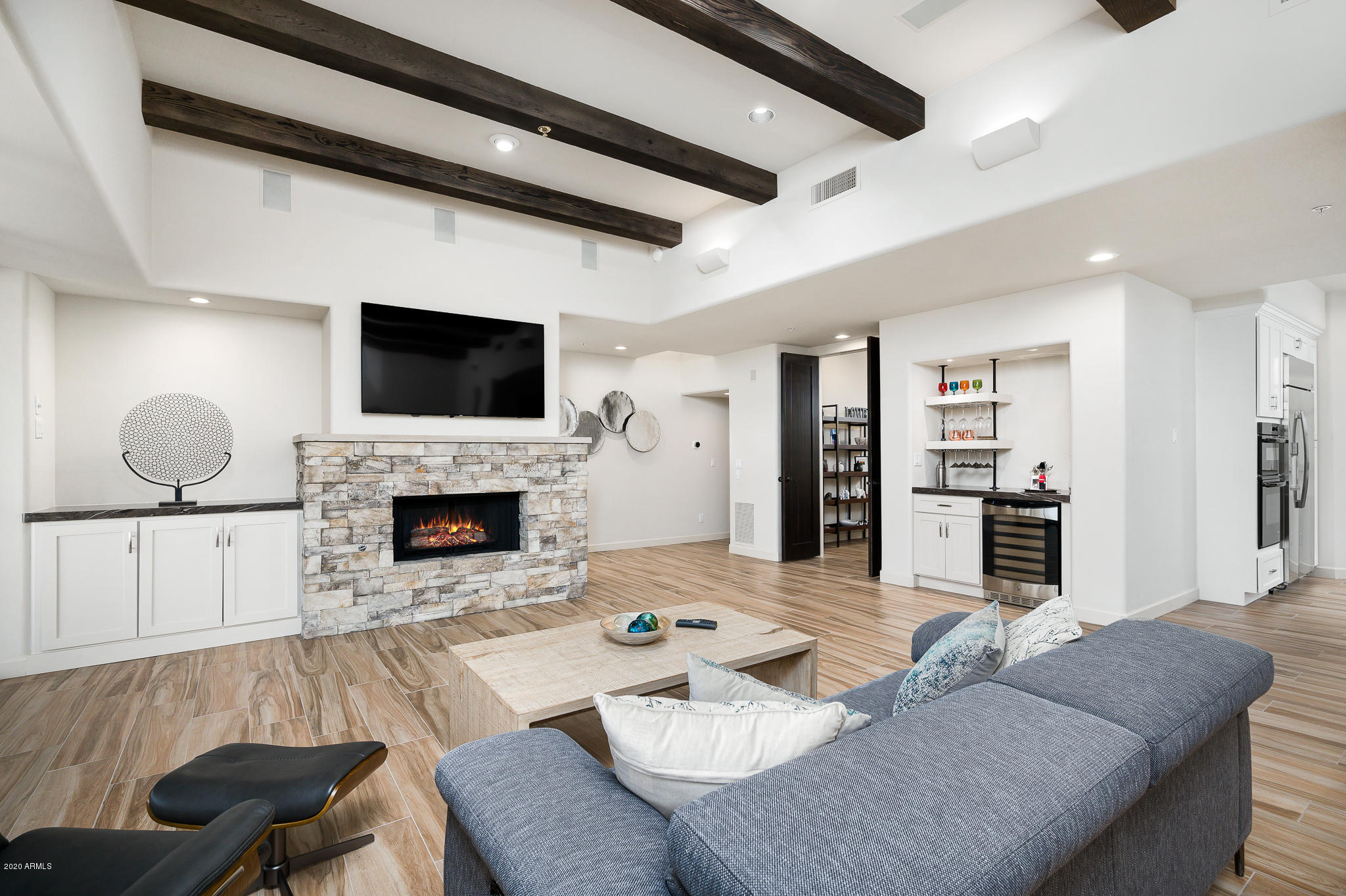 10071 E GRAYTHORN Drive