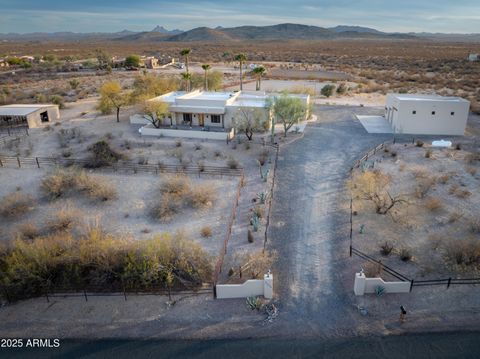 21675 W DATE CREEK Road Wickenburg AZ 85390