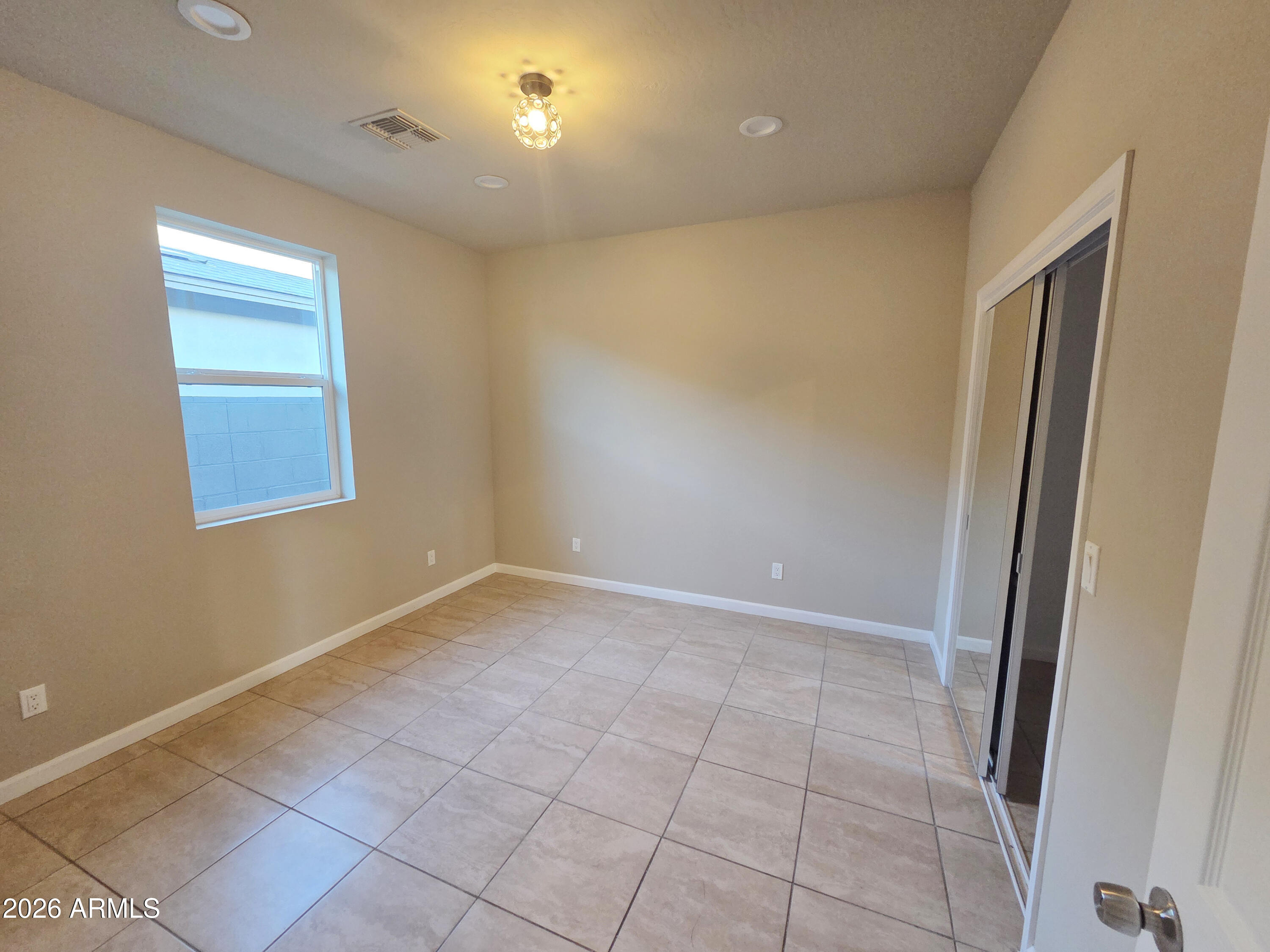 913 E FREMONT Road 3