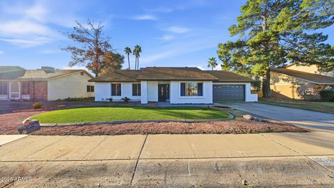 6233 W DESERT HILLS Drive Glendale AZ 85304