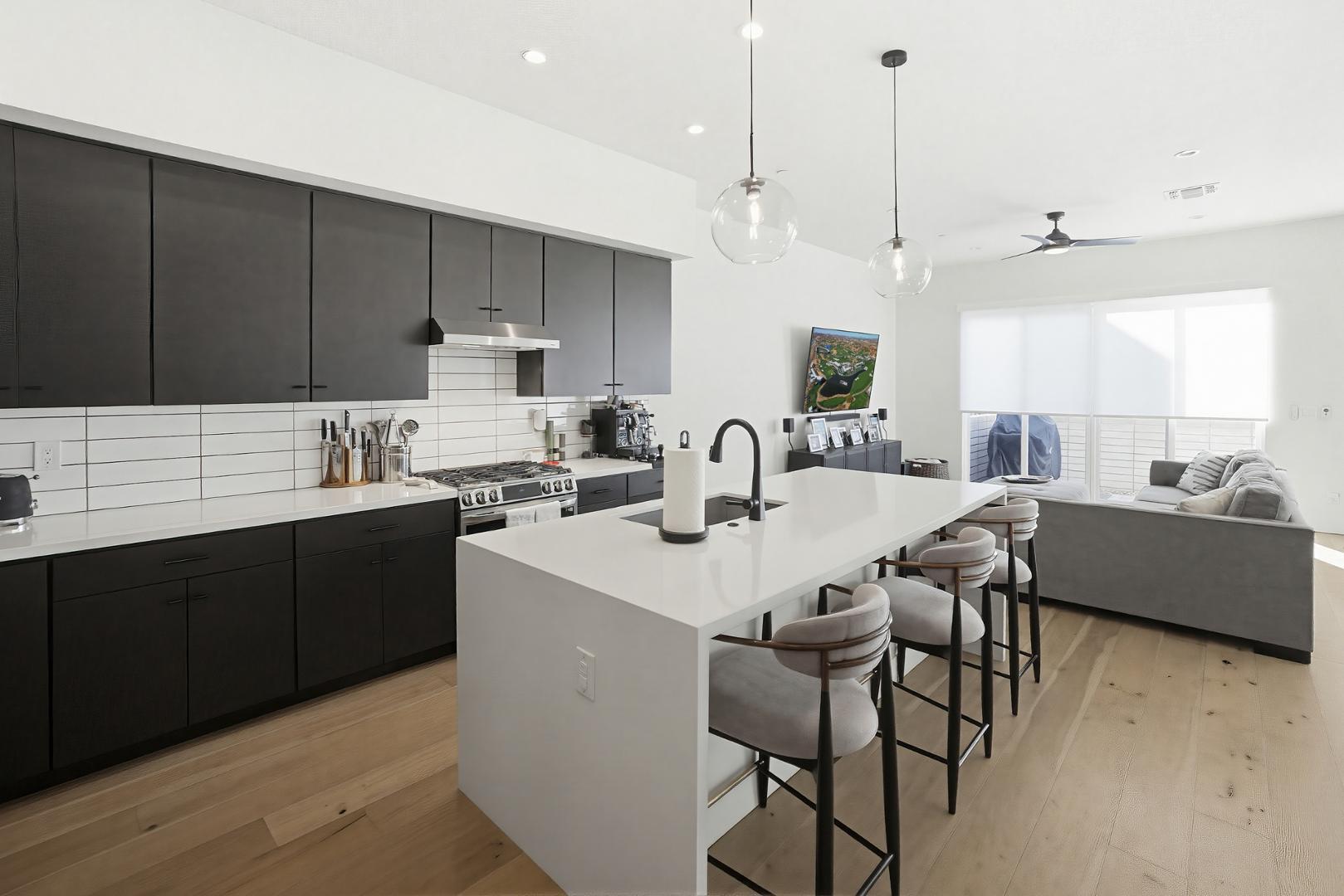 5151 N 13th Place Unit 5