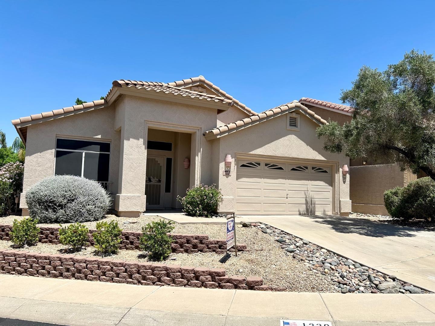 1230 E Captain Dreyfus Avenue