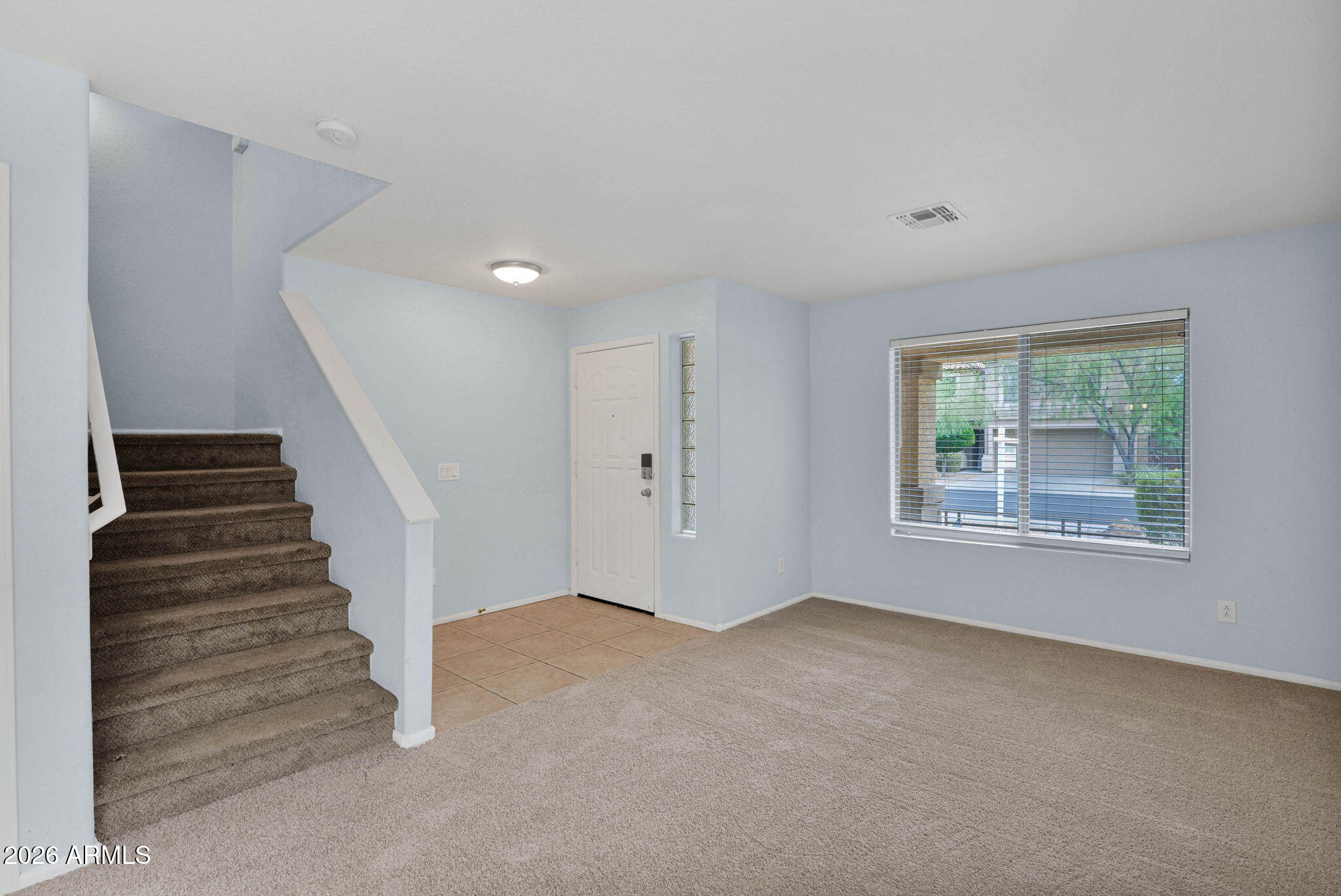 2521 W RED FOX Road