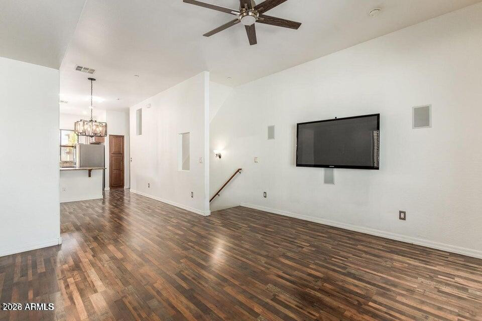 REDFIELD PARK CONDOMINIUMS - Residential Lease
