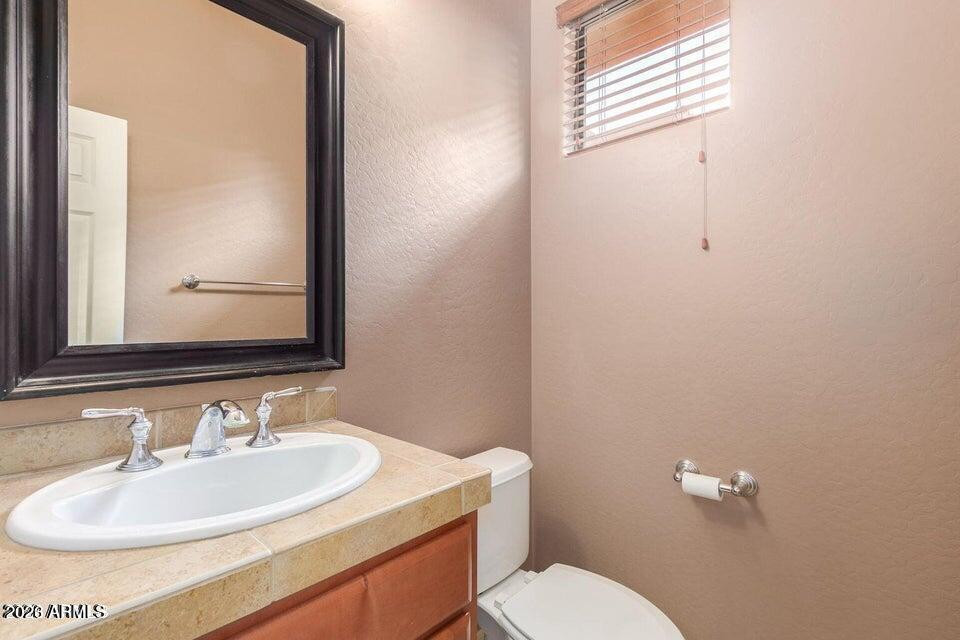 REDFIELD PARK CONDOMINIUMS - Residential Lease