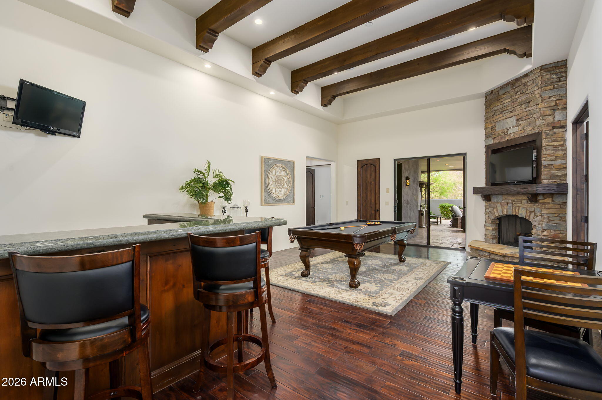 SIERRA HILLS - Residential