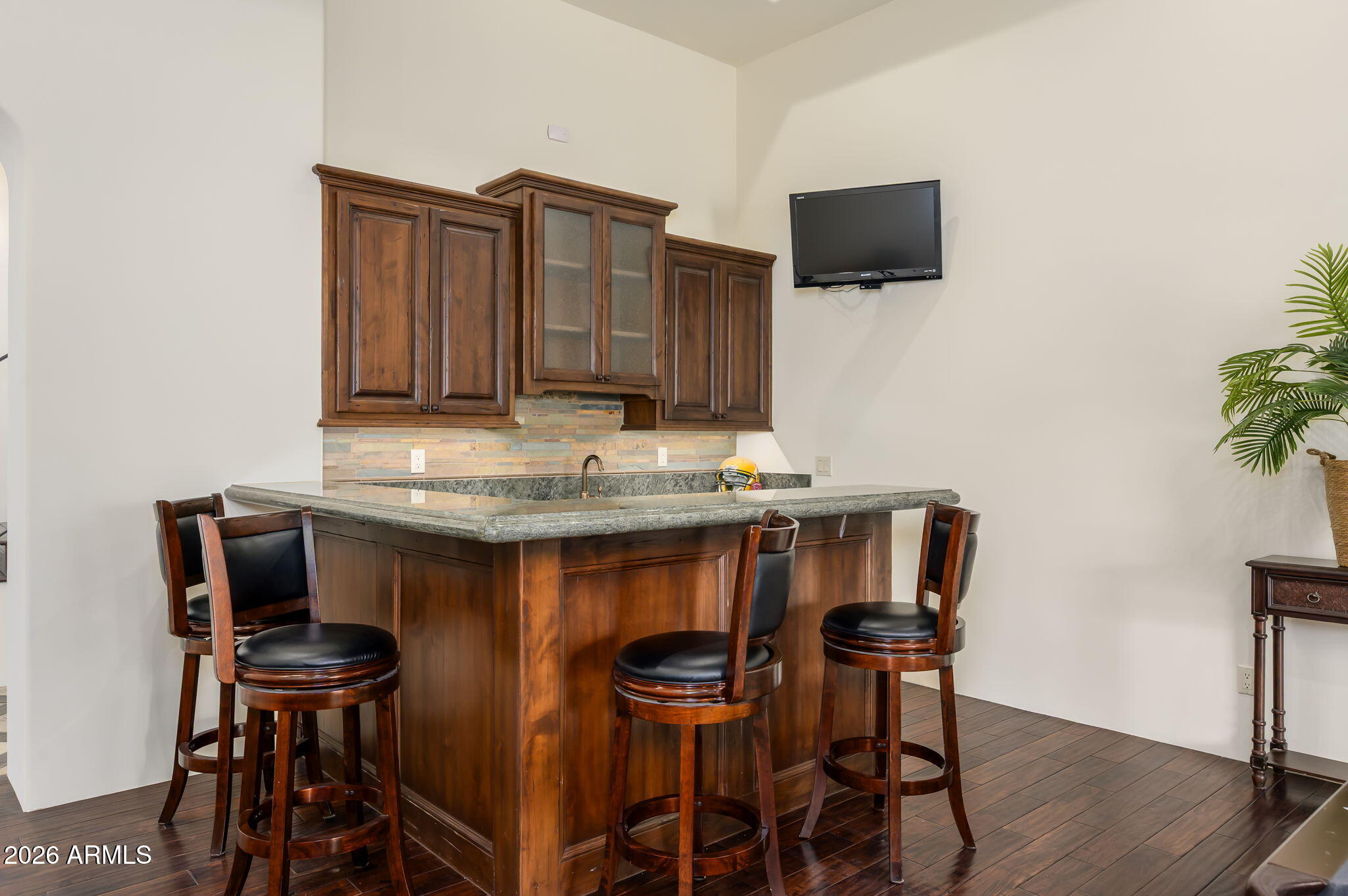 SIERRA HILLS - Residential