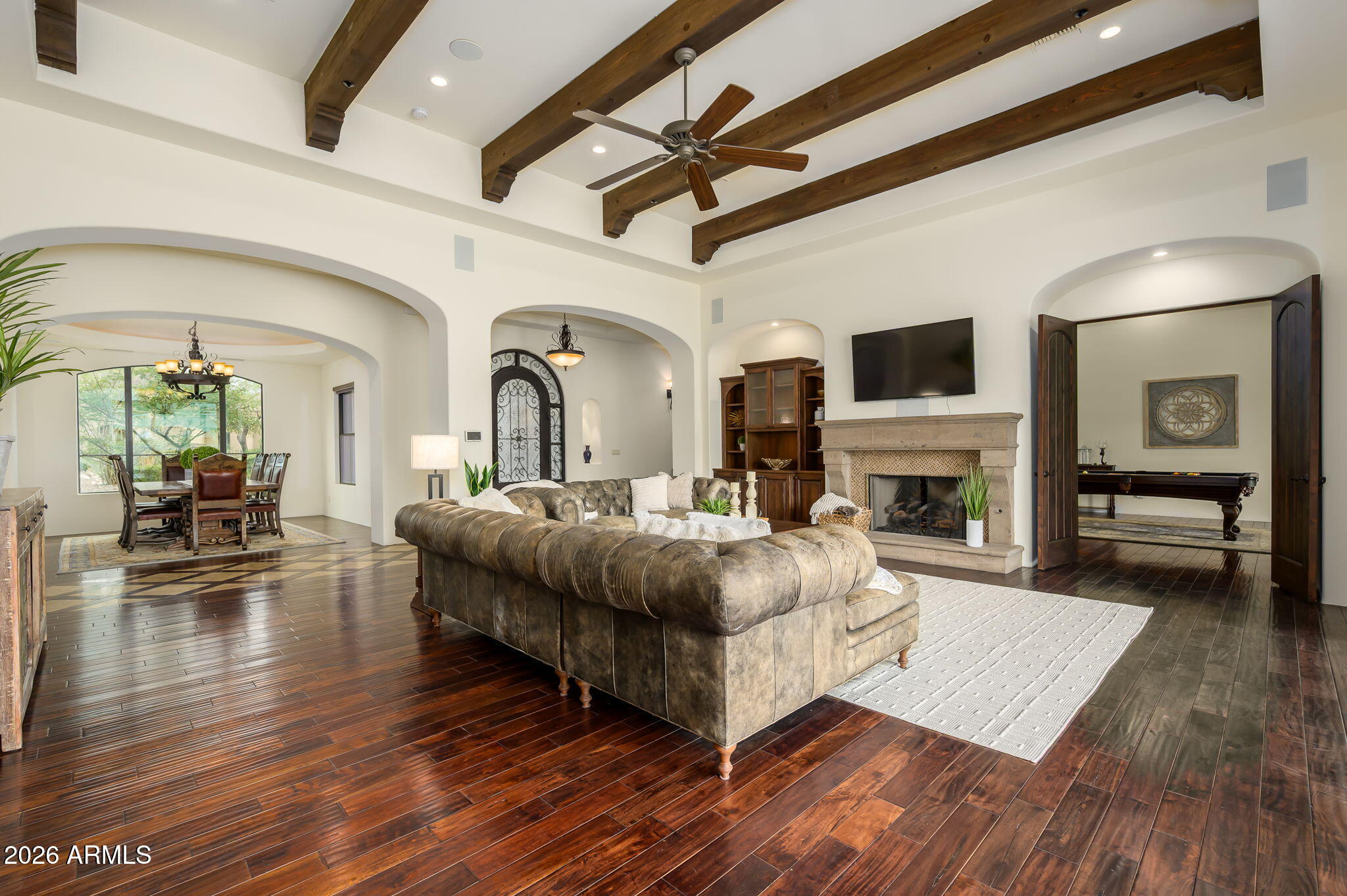 SIERRA HILLS - Residential