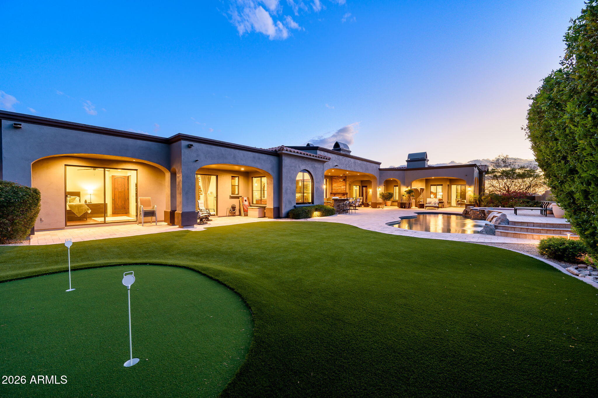 SIERRA HILLS - Residential