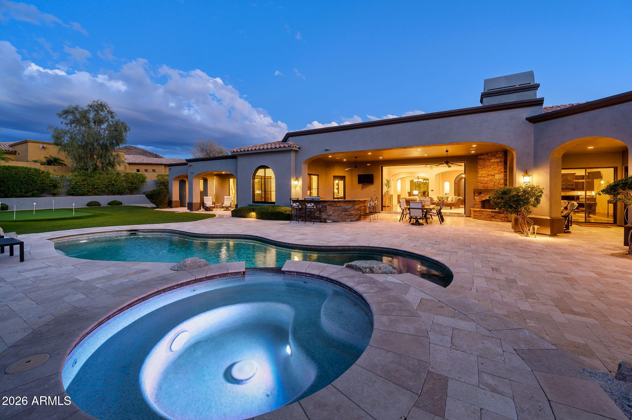 SIERRA HILLS - Residential