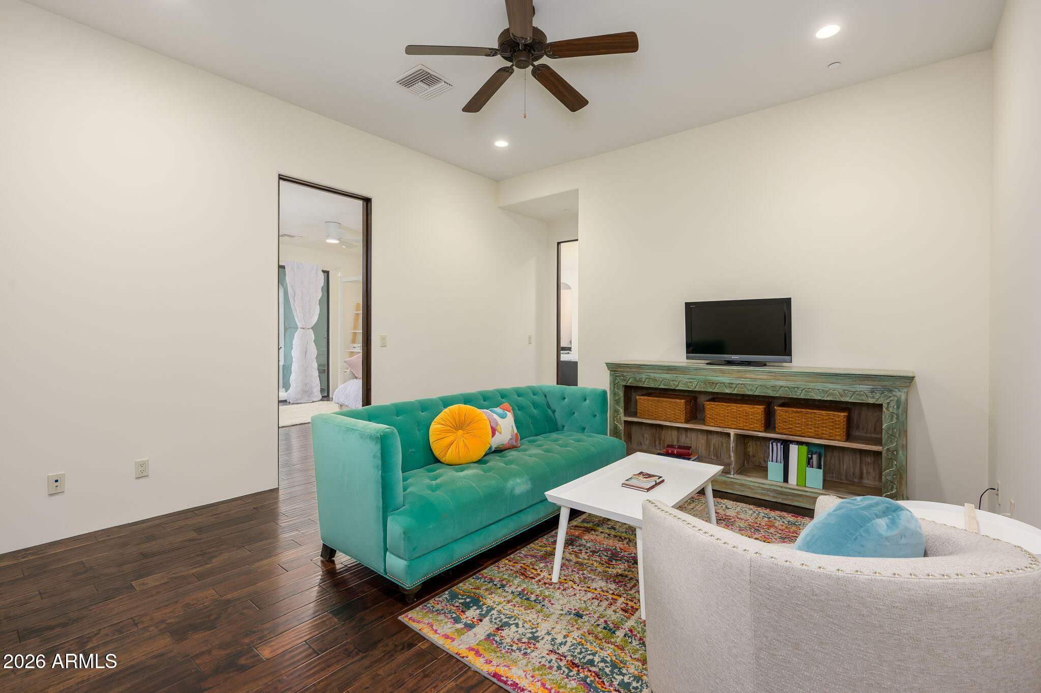 SIERRA HILLS - Residential