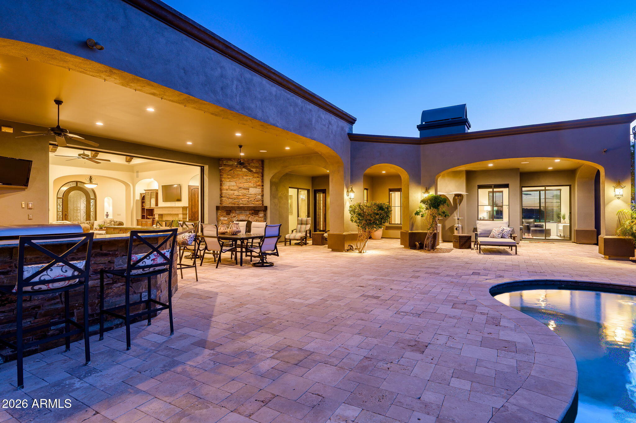 SIERRA HILLS - Residential