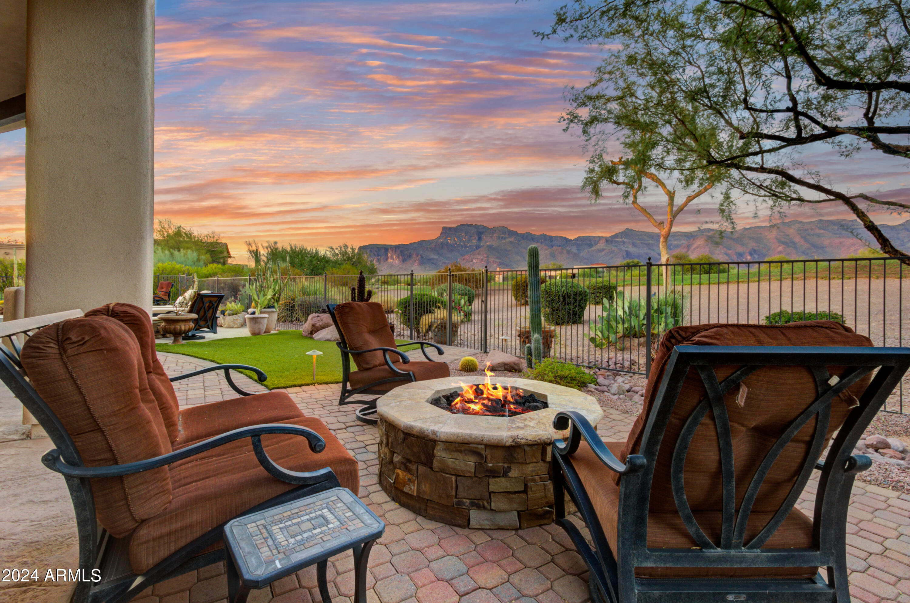 View Gold Canyon, AZ 85118 house