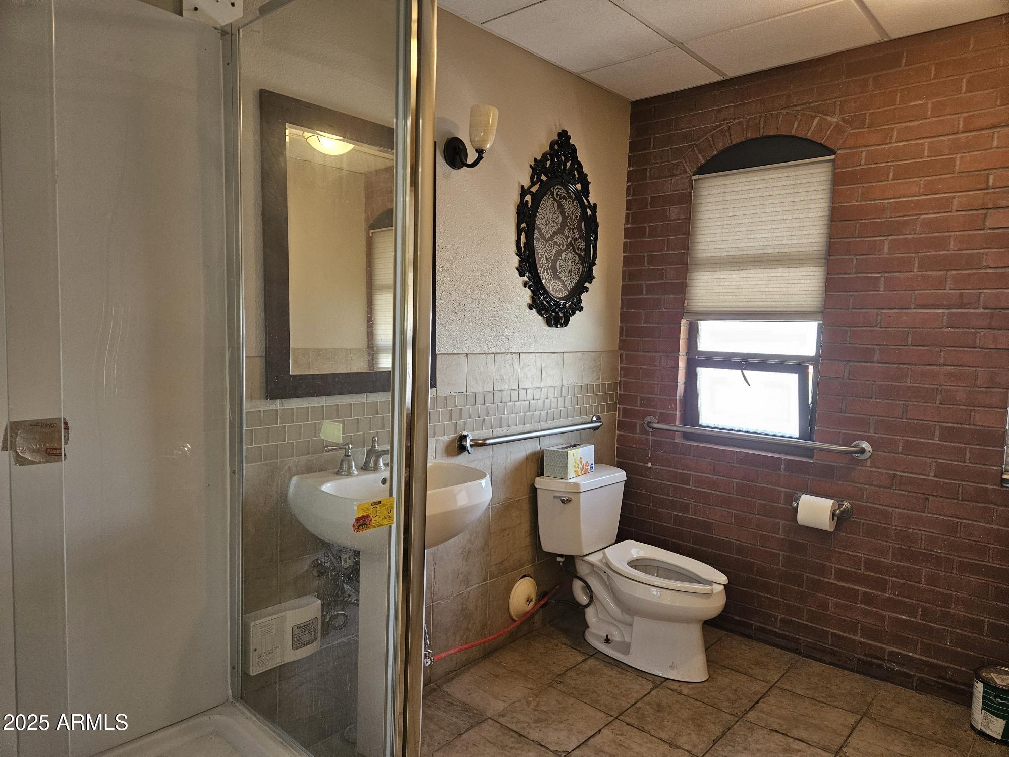 2701 N 16TH Street 211