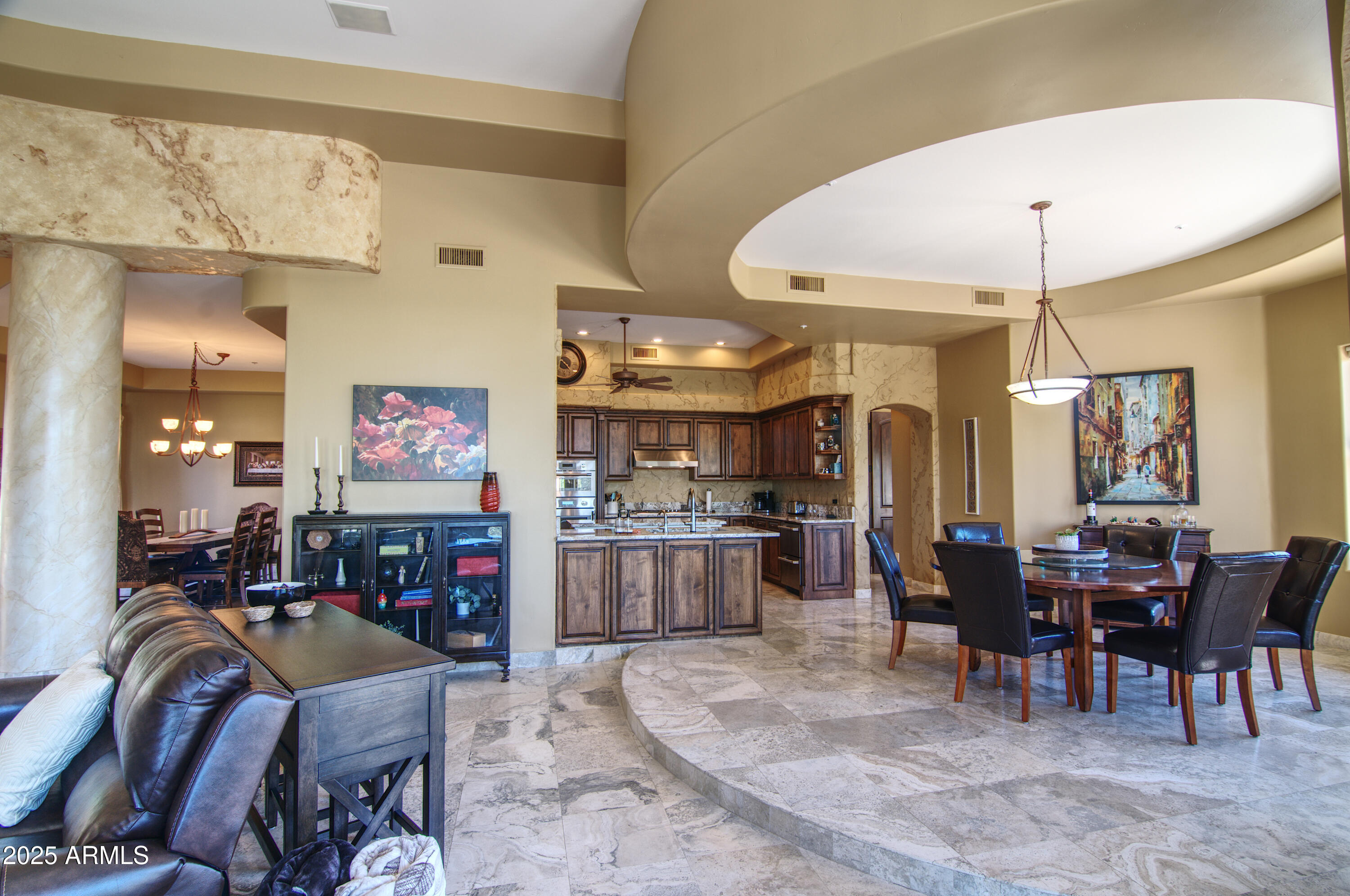 10909 E QUARRY Trail