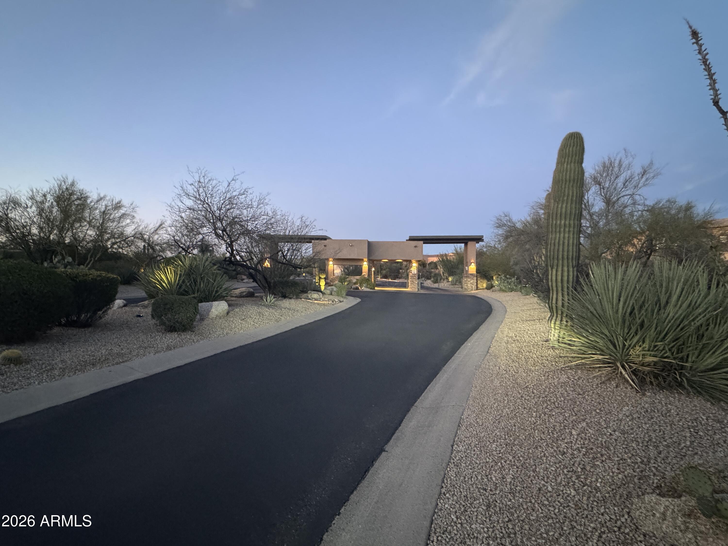 10909 E QUARRY Trail