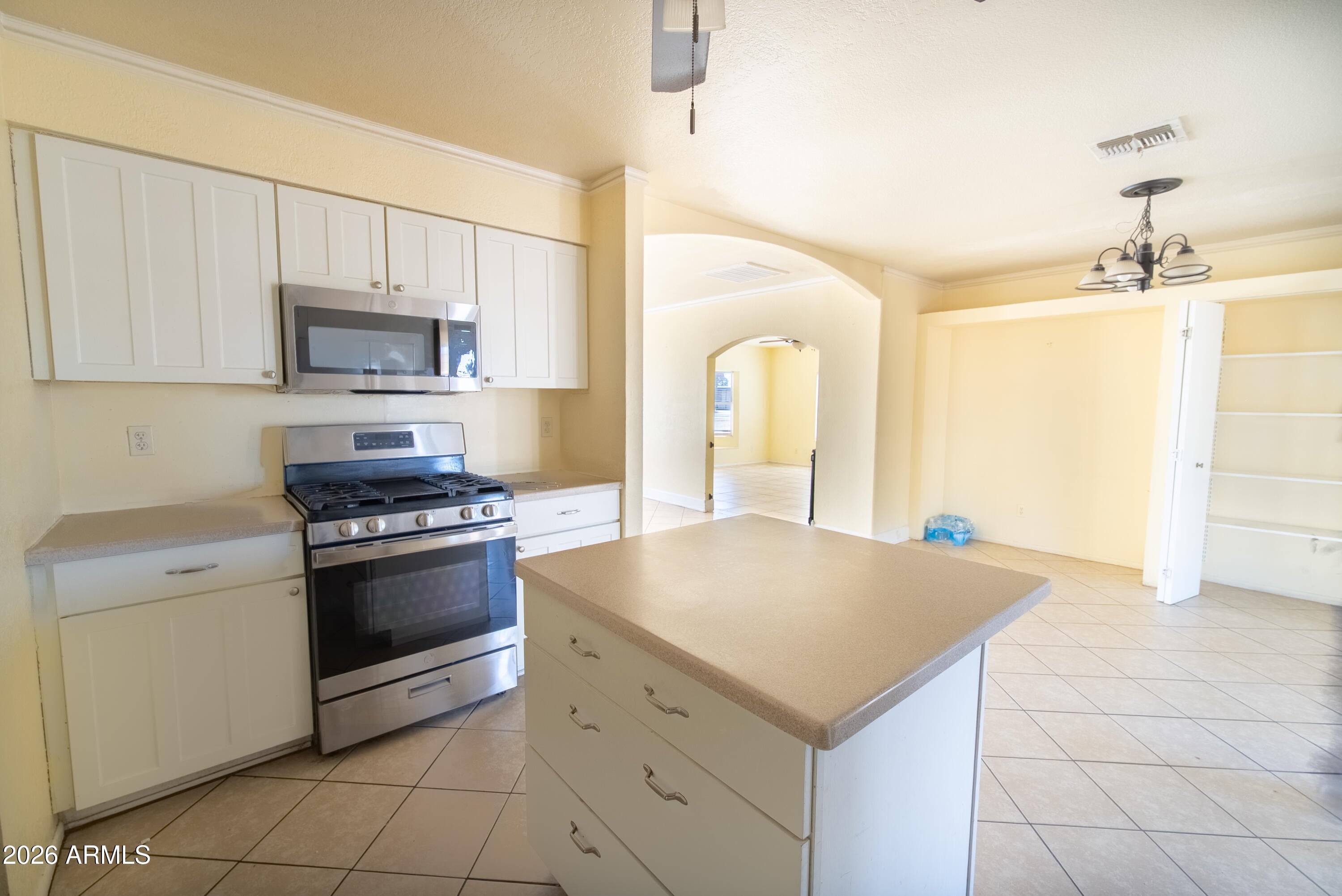 116 E SAGUARO Street