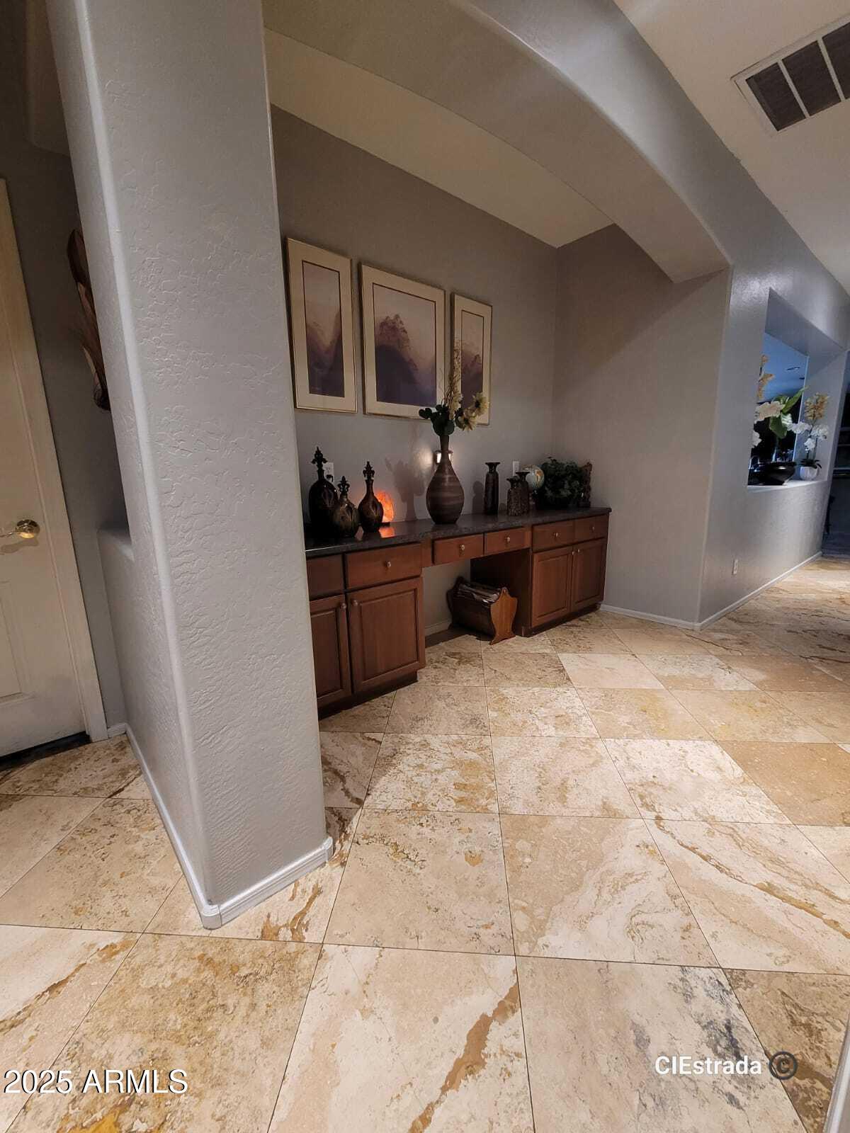 5216 W SIESTA Way