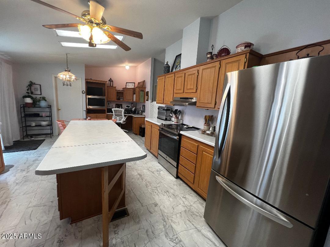 9009 E ELLASAR Avenue