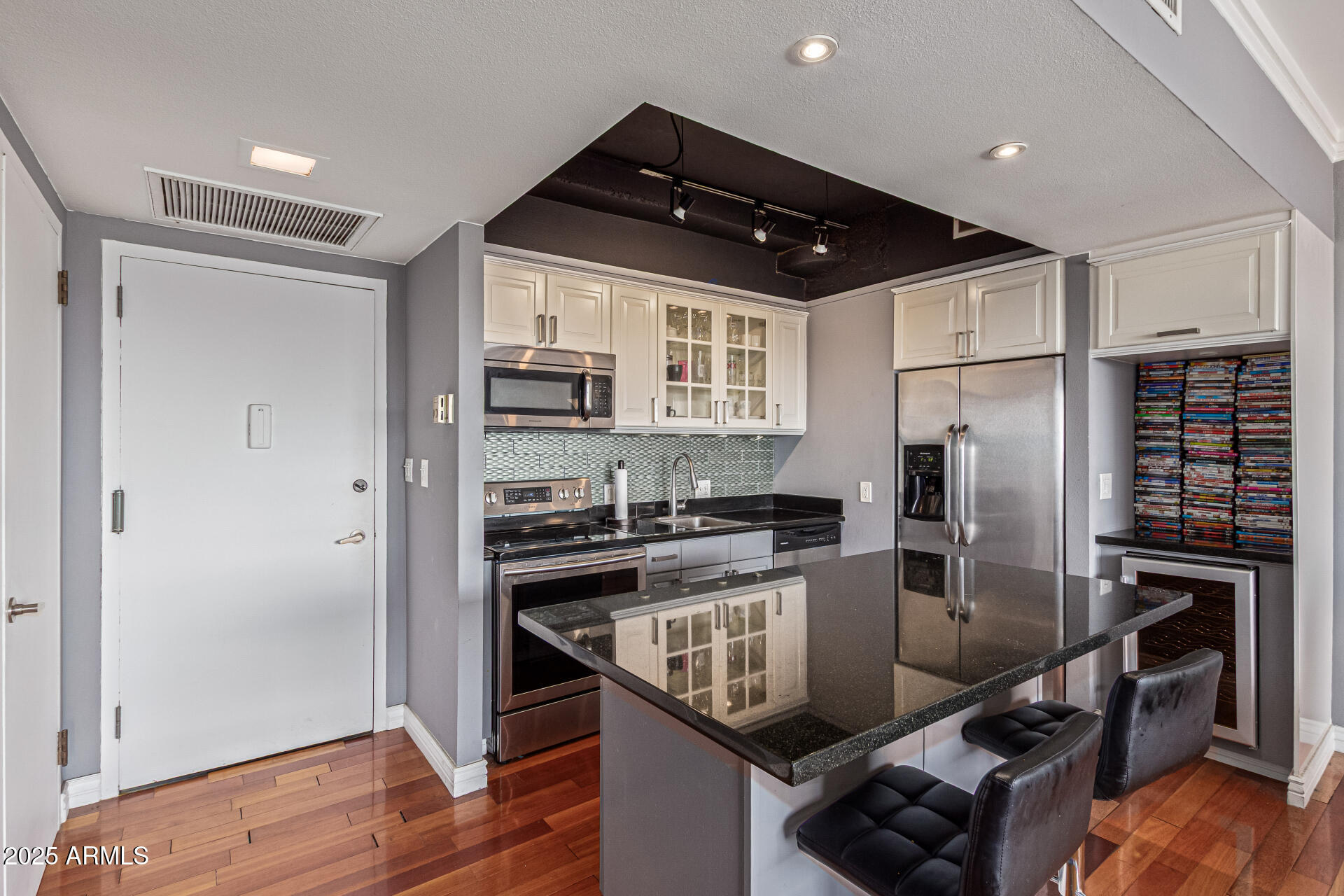 4750 N CENTRAL Avenue 7B