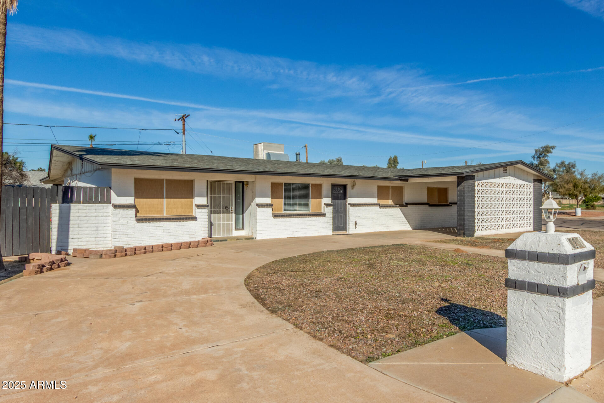 1298 E BARCELONA Avenue