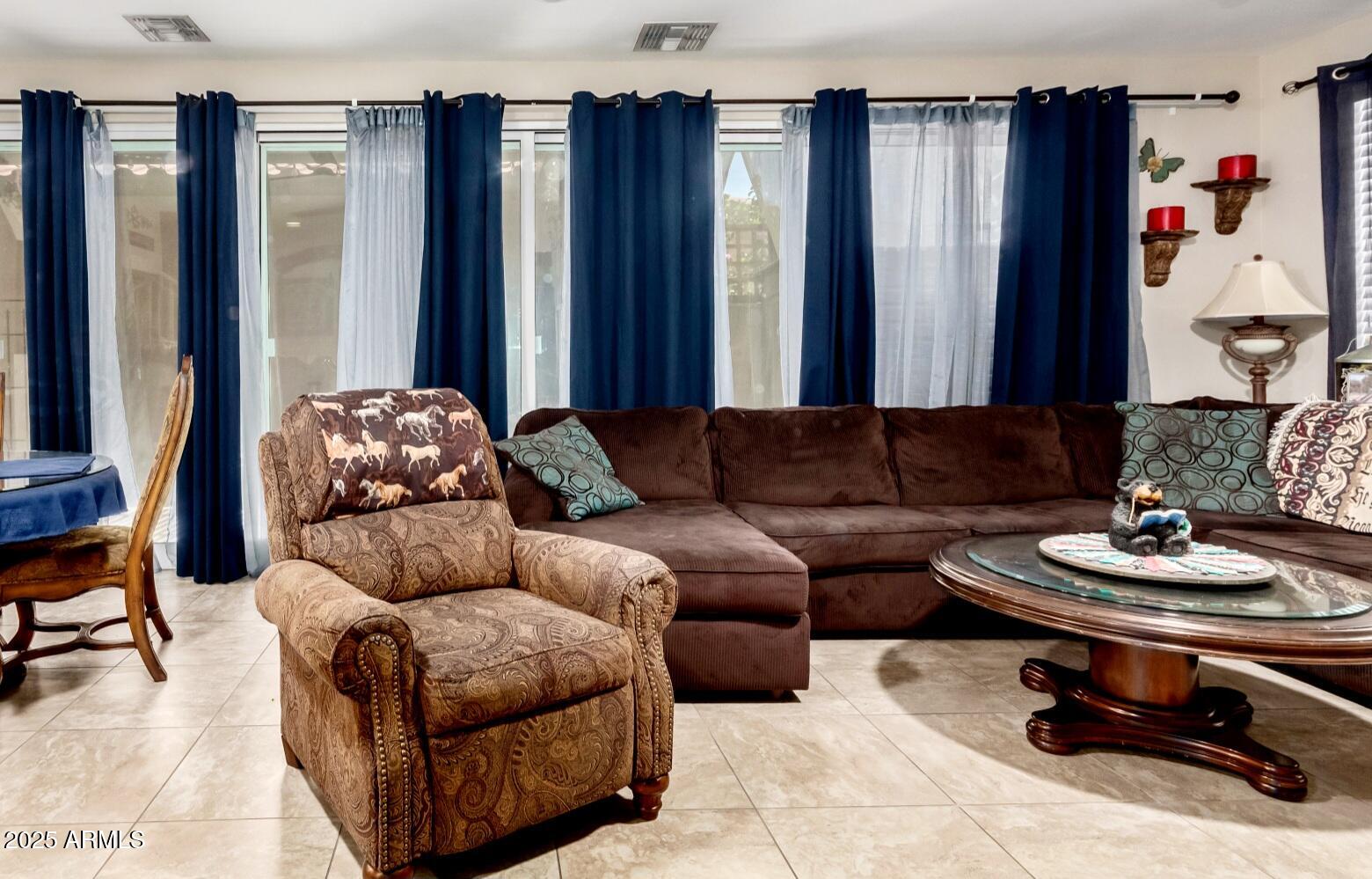 2944 N BRIGHTON --