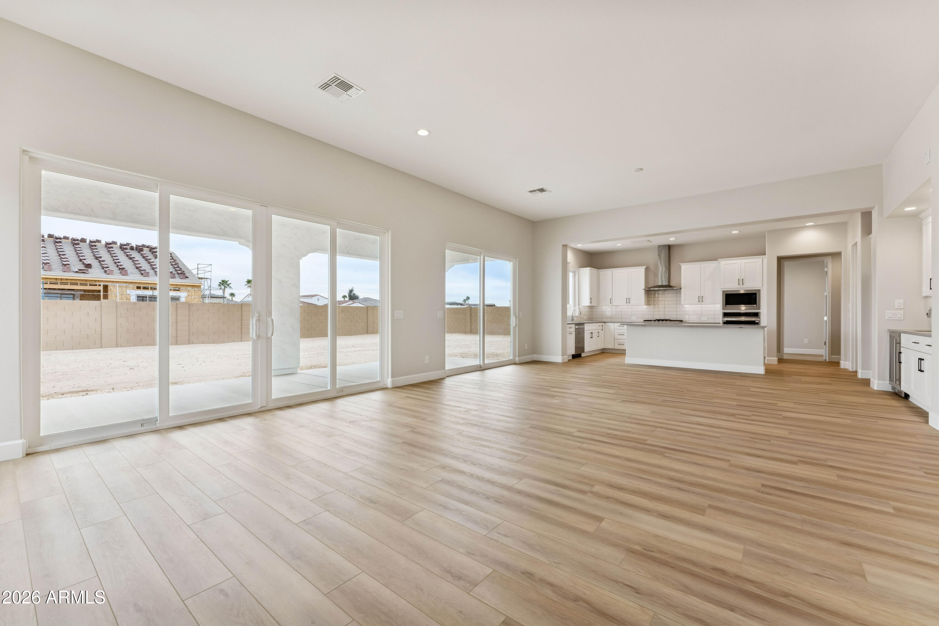 16679 W WHITTON Avenue