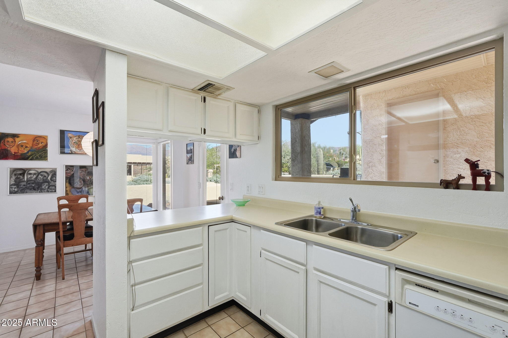 9107 E AVENIDA LAS NOCHES --