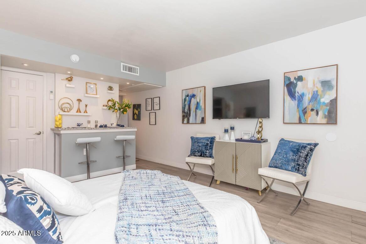 2936 E INDIAN SCHOOL Road ST