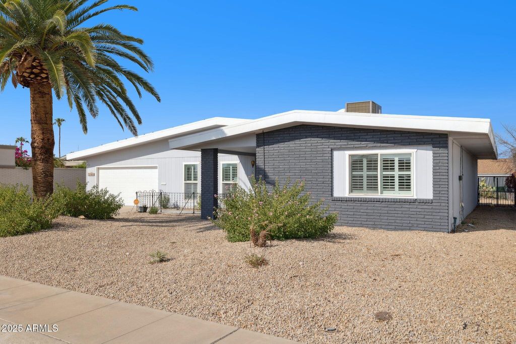 Photo of 16414 N Meadow Park Drive, Sun City, AZ 85351 (MLS # 6916150)