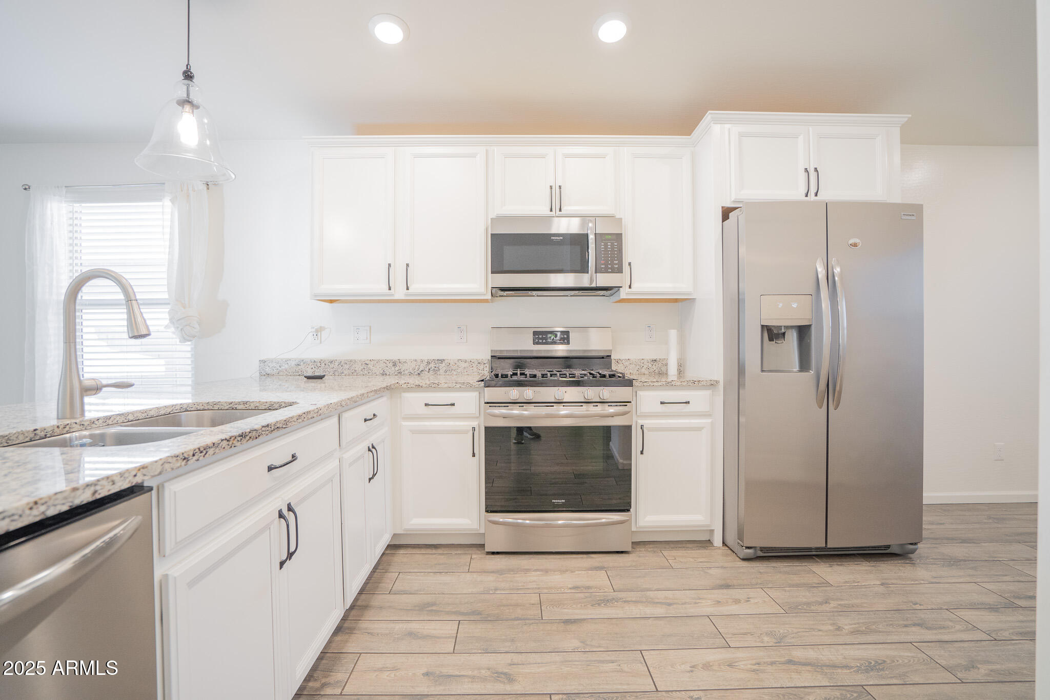 3417 W ALTA VISTA Road