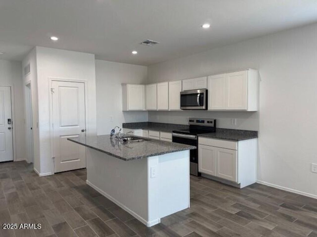 Photo of 1011 N 13th Place, Coolidge, AZ 85128 (MLS # 6935445)
